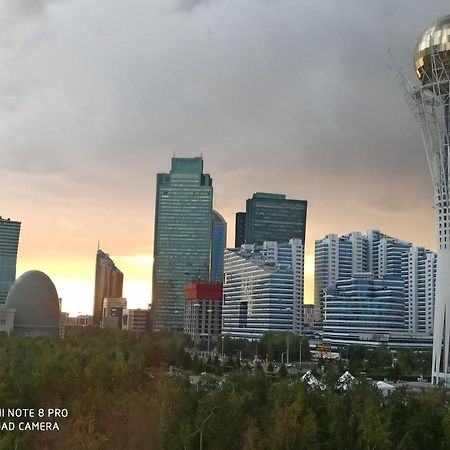 Апартаменты В Центре Левого Берега Astana Dış mekan fotoğraf